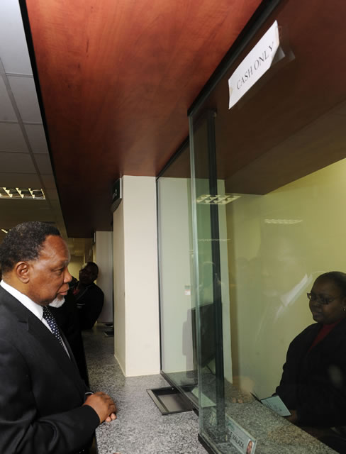 Deputy President Kgalema Motlanthe applies for a Smart Identity Card at Byron House in Pretoria ahead of the official launch on Nelson Mandela Day. Source: GCIS
