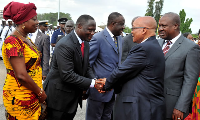 President Zuma and Ghanaian President Dramani Mahama shaking hands with the Ghanaian delegation at the end of his State Visit in Ghana. Source: GCIS