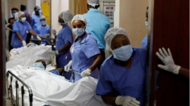 Nurses hard at work during the COVID-19 pandemic. Image: SABC