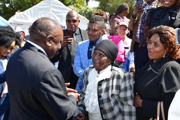 President Ramaphosa meets families of slain cops at the 2022 SAPS Commemoration Day.