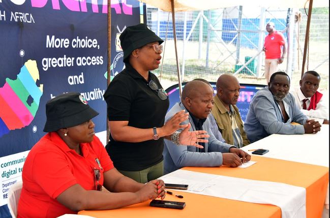 Minister Khumbudzo Ntshavheni visits KwaZulu-Natal for Digital Migration Programme