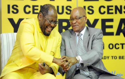 President Jacob Zuma and Statistician General Pali Lehohla share a light moment. Source: GCIS