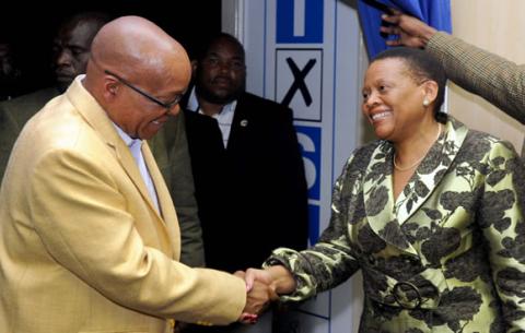 President Zuma is welcomed by IEC chair Pansy Tlakula on arrival at the IEC Results Operations Centre. Source: GCIS