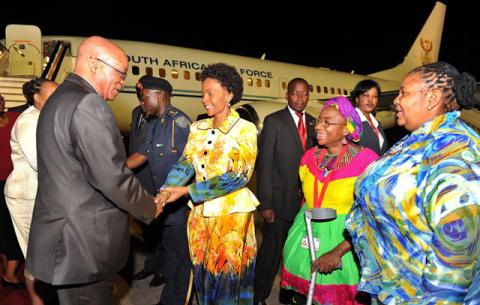 President Zuma and his wife Nompumelelo Zuma are welcomed