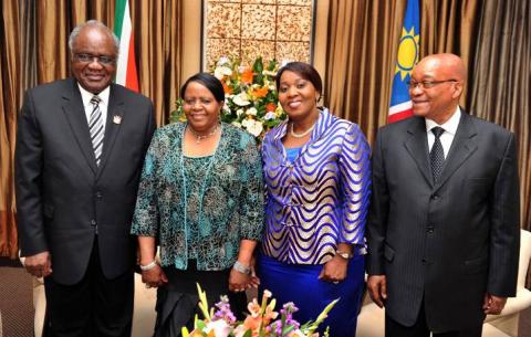 Namibian Presdient Hifikepunye Pohamba; his wife Penehupifo Pohamba; First Lady Bongi Zuma and President Jacob Zuma. Source: GCIS