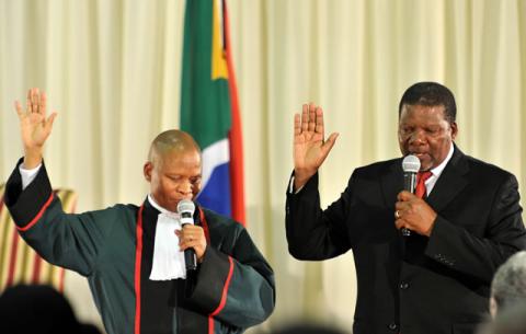 Minister of Rural Development Gugile Nkwinti being sworn in by Chief Justice Mogoeng Mogoeng. Source: GCIS