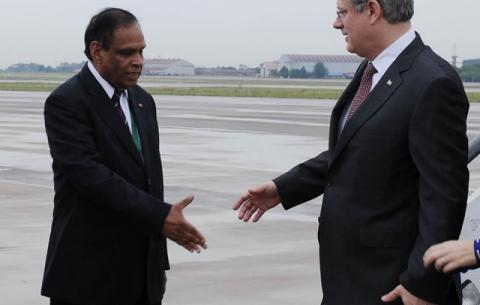 International Relations Deputy Minister Ebrahim Ebrahim receiving Canadian Prime Minister Stephen Harper at Waterkloof Air Force Base in Pretoria. Source: GCIS