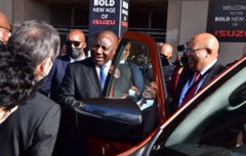 President Ramaphosa at the Isuzu D-Max bakkie launch.