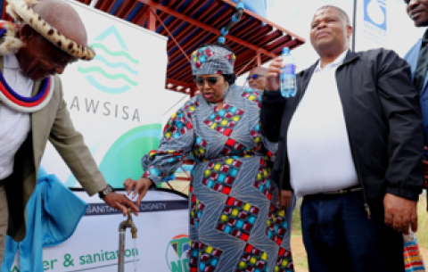 Water and Sanitation Minister Pemmy Majodina officially hands over a borehole to the community of Bronkhorstspruit in Tshwane.