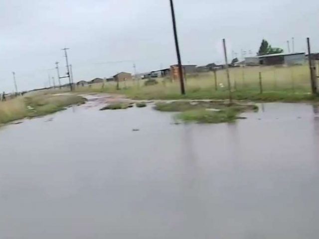 Deputy Ministers visit flood-stricken Deelpan