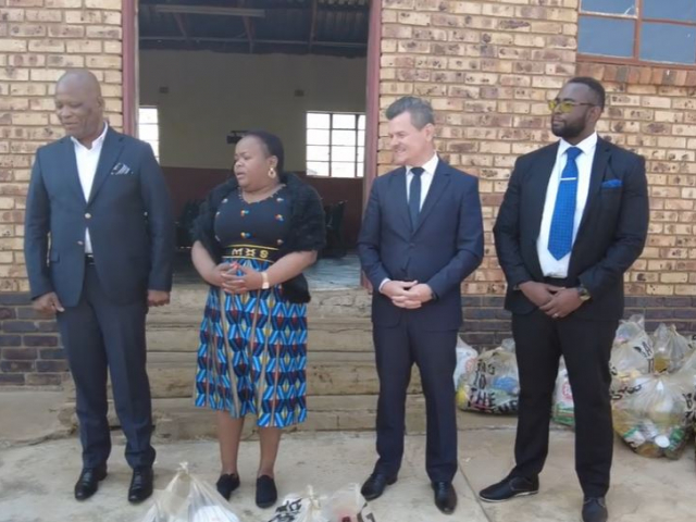 Presidency Deputy Minister donates food parcels