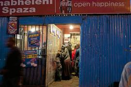 Government ramps up support to help spaza shops access R500 