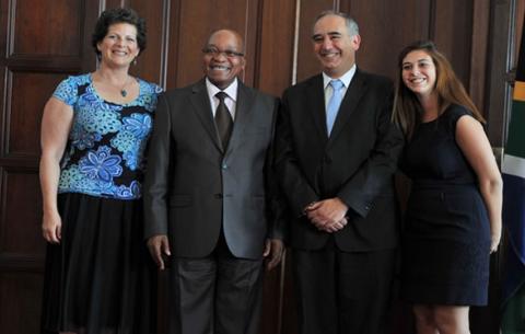 President Jacob Zuma receives letters of credence from Arthur Henk and spouse Ruth Henk from the State of Israel. Source: GCIS
