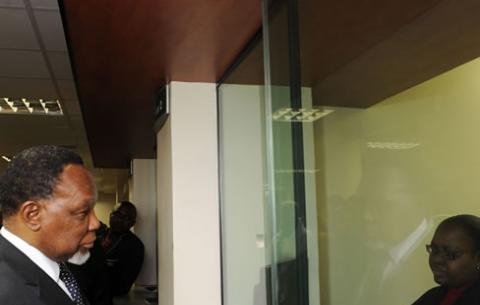 Deputy President Kgalema Motlanthe applies for a Smart Identity Card at Byron House in Pretoria ahead of the official launch on Nelson Mandela Day. Source: GCIS