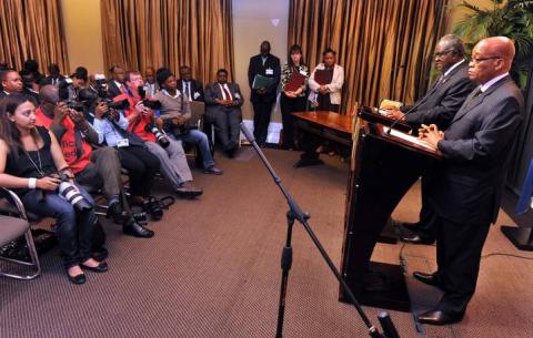 Namibian President Hifikepunye Pohamba with President Jacob Zuma addressing a press conference in Cape Town. Source: GCIS