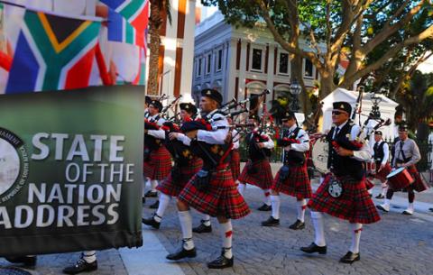South African National Defence Force rehearsing outside Parliament ahead of the State of the Nation Address by President Jacob Zuma. Source: GCIS