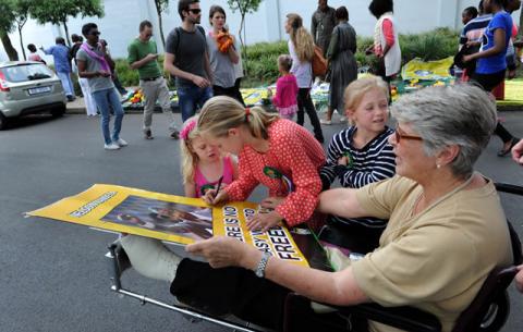 Tributes for Madiba in Houghton. Source: GCIS