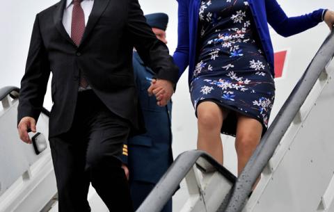 Canada Prime Minister Stephen Harper and his wife at Waterkloof ahead of Madiba's memorial. Source: GCIS