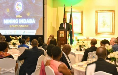 Deputy President Paul Mashatile addresses the South African Youth Economic Council Business Dialogue at the Investing in African Mining Indaba.