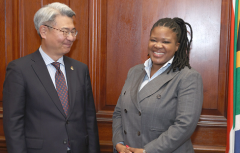 Deputy Minister in the Presidency Nonceba Mhlauli received a courtesy call from the Ambassador of the Republic of Korea, H.E Dong-Han Yang, to promote bilateral relations between the two countries.