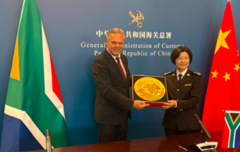 Minister of Agriculture, Willie Aucamp, alongside China's Minister Sun Meijun, has signed a landmark protocol granting South African cherry producers access to the Chinese market for the first time.