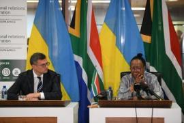 Ministers Pandor and Kubela hold talks in Pretoria.