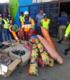 Spaza shop inspection. Image: City of Tshwane.