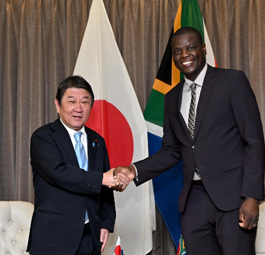 Ministers Lamola and Motegi.