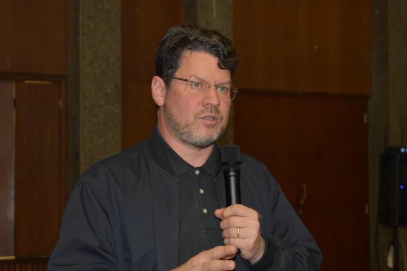 Deputy Minister Nel.