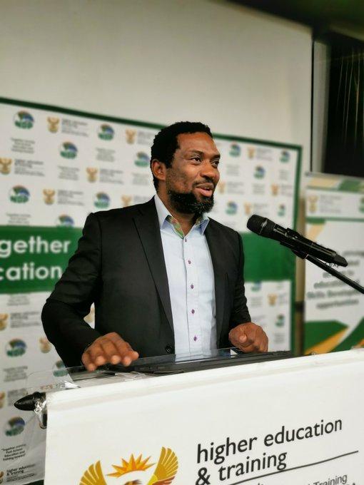 Minister Manamela.