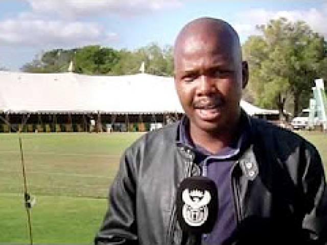 President Jacob Zuma hands over Kruger National Park land claims compensation 