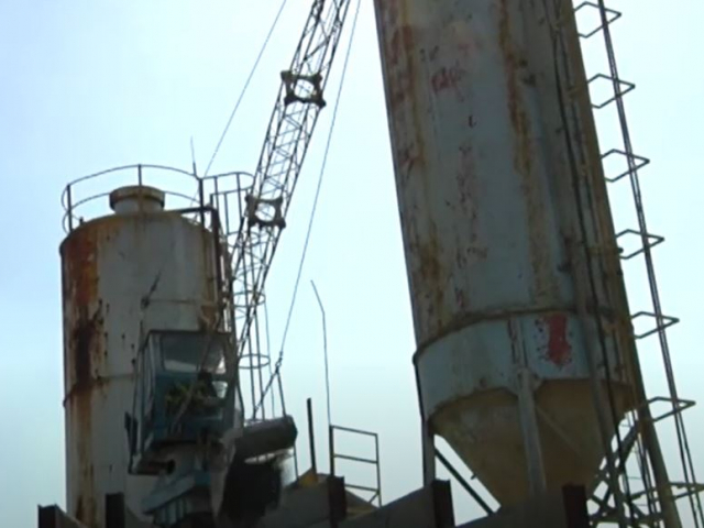 Government helps small business to rebuild