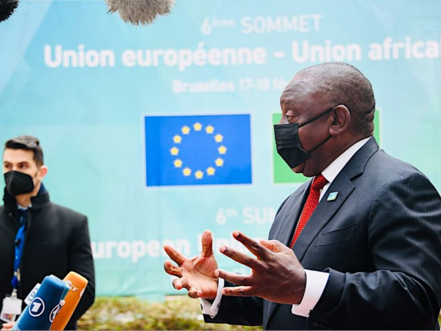 WHO and South Africa announce the first recipients of mRNA technology