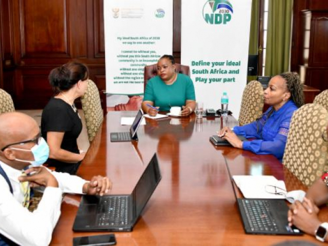 Deputy Minister in The Presidency hosts Anglo American CEO