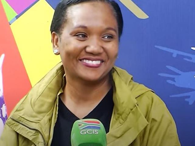 Cate Olifant, Founder of Akani Paints 