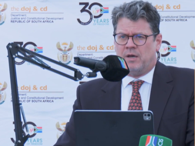 Official launch of the Pampierstad small claims court